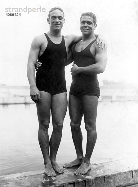Historische Aufnahme  Wassersportler  ca. 1932