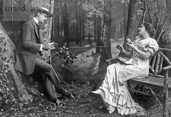 Flirt  historische Aufnahme  ca. 1915
