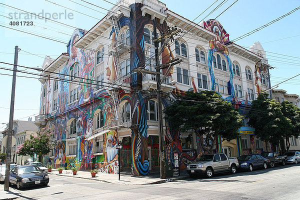 Bunte Wandmalerei im Mission District  Women's Building  San Francisco  Kalifornien  Nordamerika  USA