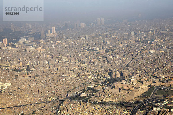 Kairo aus der Luft  Äygpten  Nordafrika  Afrika