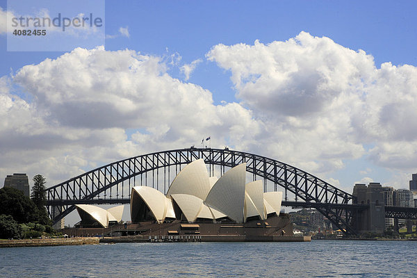 Opernhaus und Harbour Bridge  Sydney  New South Wales  Australia