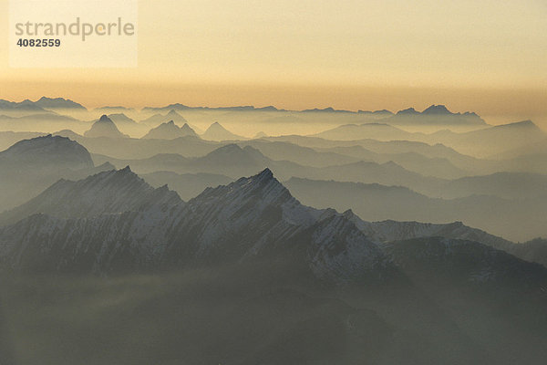 Blick auf das Alpsteingebirge  St.Gallen  Schweiz