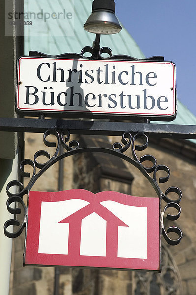 Bautzen Sachsen Deutschland Werbeschild für christliche Buchhandlung