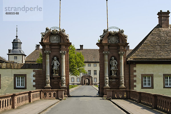 Ehemalige Abtei und Schloss Corvey in Höxter an der Weser bei Holzminden Nord Rhein Westfalen Deutschland