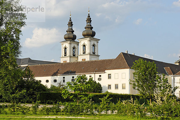 Benediktinerabtei Kremsmünster Oberösterreich Österreich Türme der Stiftskirche