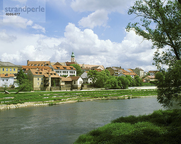 Cham Oberpfalz Bayern Deutschland Regen vor der Altstadt