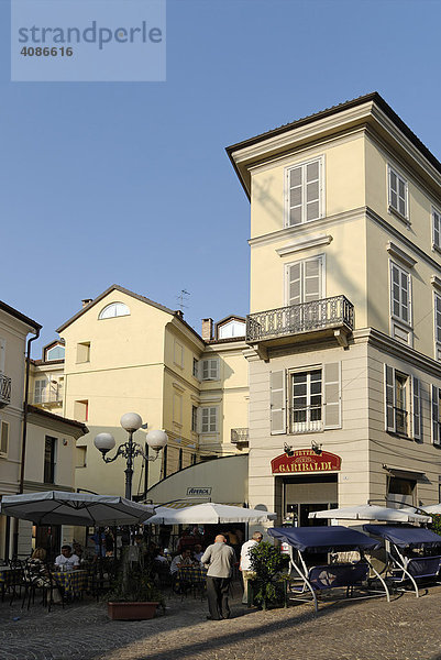 Asti Piemont Italien Bar in der Altstadt