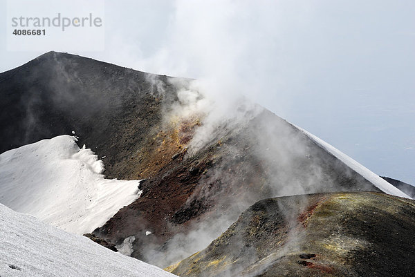 Ätna Etna Krater vom Ausbruch 2002 Sizilien Italien