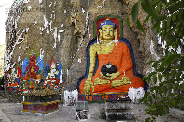 Felsenrelief des Buddha Shakyamuni  Tibet