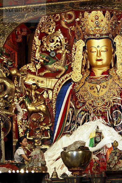 Kultfigur  Kloster Samye bei Lhasa  Tibet  Asien