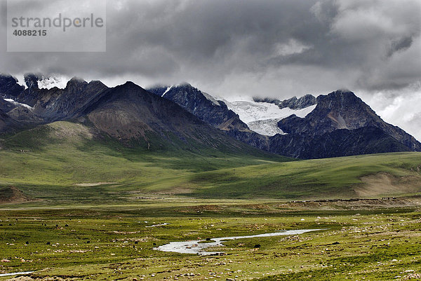 Gletscher  zwischen Gyantse und Dangxiong  Tibet