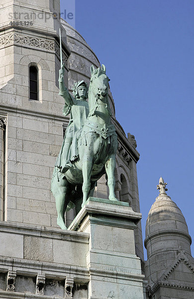 Basilika von Sacre Coeur  Reiterstandbild Jeanne d'Arc  Paris  Frankreich
