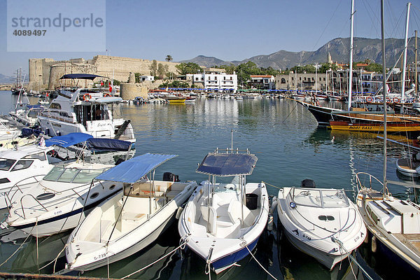 Kyrenia  Zentrum  Hafen  Nordzypern  Zypern  Europa