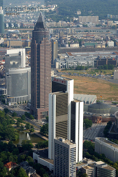 DEU  Deutschland Skyline Frankfurt aus der Luft von Westen  Achse Marriott  Messeturm  Kastor-Pollux