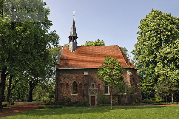 Schlosskapelle bei dem Wasserschloss Struenkede  Herne  NRW  Nordrhein Westfalen  Ruhrgebiet  Deutschland