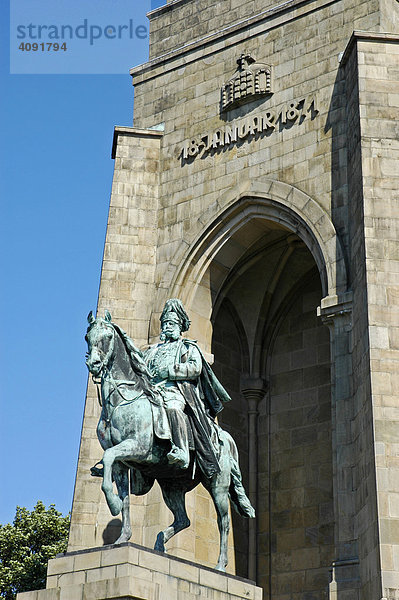 Kaiser-Wilhelm-Denkmal auf der Hohensyburg  Dortmund  Ruhrgebiet  NRW  Nordrhein Westfalen  Deutschland  Reiterdenkmal  Nationaldenkmal  Kulturgeschichte