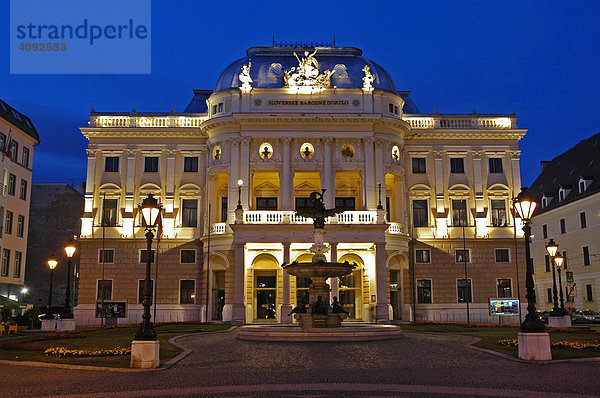 Slowakisches Nationaltheater  Hviezdoslav Platz  Bratislava  Pressburg  Slowakei  Slowakische Republik  Osteuropa