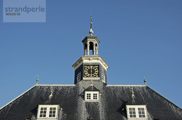 Dach  Turm  Uhr  Vlissingen  Zeeland  Holland  Niederlande