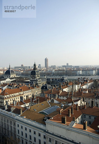 Blick über Dächer von Lyon  Frankreich