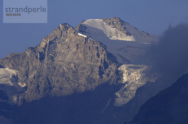 Morgendliche Nebelstimmung im Gran-Paradiso-Nationalpark  Italien