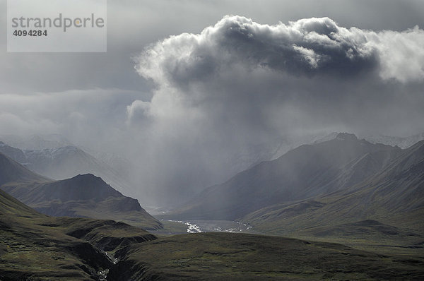 Schweres Unwetter im Denali Nationalpark  Alaska  USA  Nordamerika