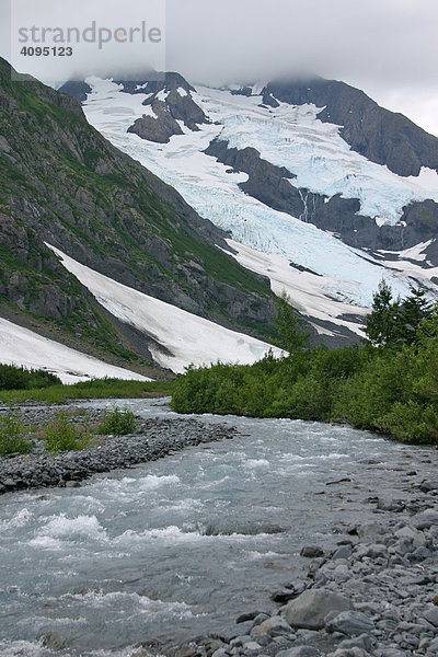 Gletscherfluß Byron Creek und Byron Gletscher Alaska USA