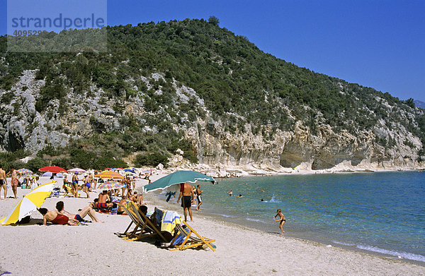 Schöner Strand in der Bucht Cala Luna Sardinien Italien
