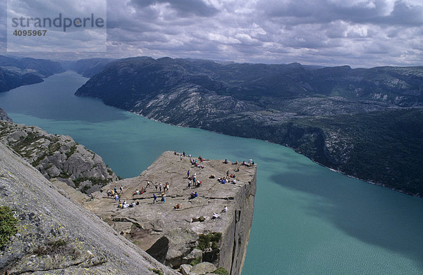 Prekestolen über dem Lysefjord  Stavanger  Norwegen