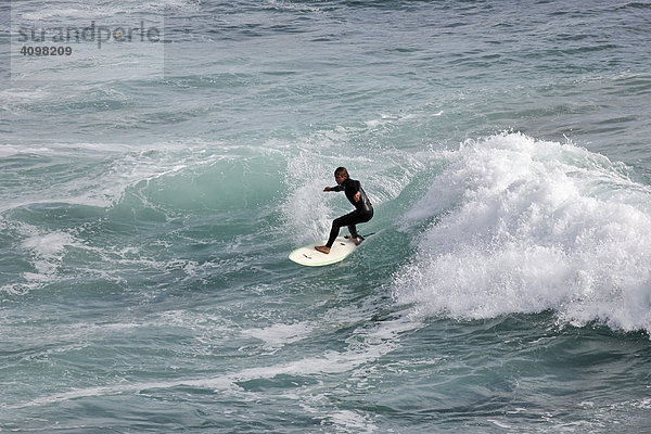 Wellenreiter  Slea Head  Dingle Halbinsel  Kerry  Irland