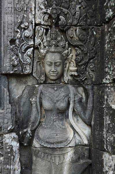 Weibliches Gesicht  himmlische Nymphe  Apsara  Steinrelief  Bayon Tempel  Angkor Wat  Siem Reap  Kambodscha