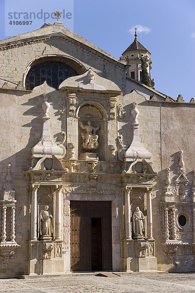 Alte Kirche in Katalonien  Spanien
