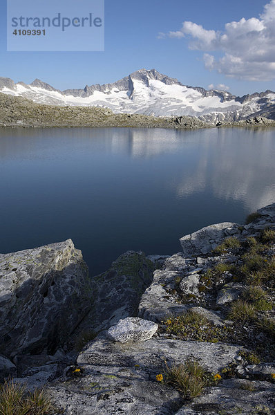 Oberer Schwarzhornsee mit der Hochalmspitze (3360 m)  Nationalpark Hohe Tauern  Kärnten  Österreich.