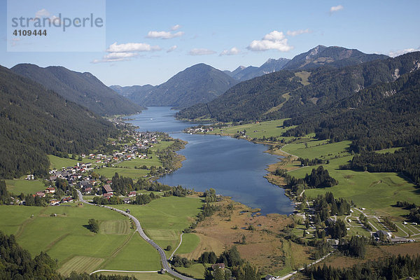 Weißensee aus der Luft  Kärnten  Österreich