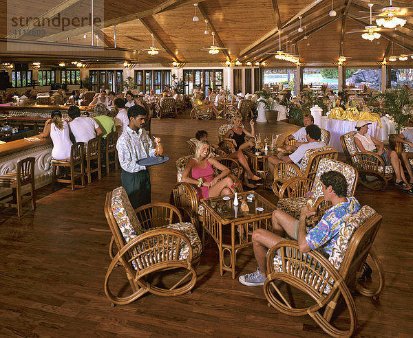 Poolbar  Restaurant  Cocktail  Sun Island  Ari Atoll  Malediven