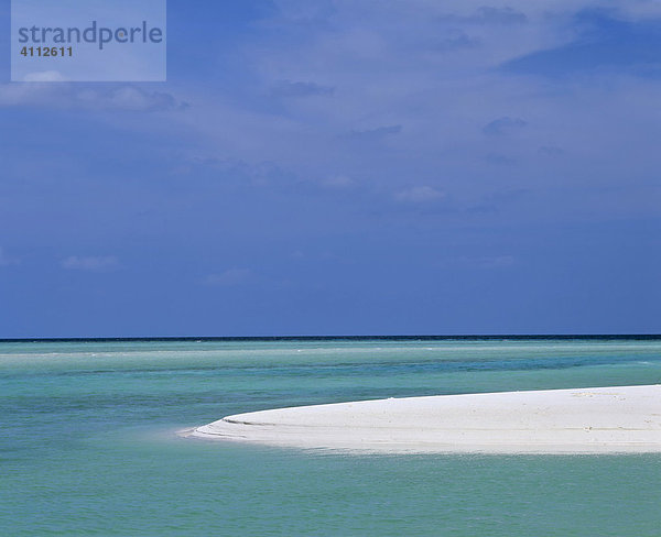 Sandbank  Strand Lagune  türkises Meer  Malediven