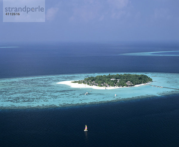 Vabbinfaru ( Banyan Tree )  Luftbild  Nord Male Atoll  Malediven