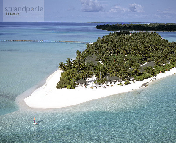 Holiday Island  Luftbild  Süd Male Atoll  Malediven