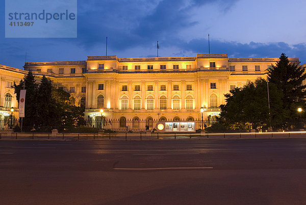Könisgsschloss  Bukarest  Rumänien