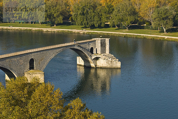 St. Benezet Brücke  Pont d Avignon  Avignon  Provence-Alpes-Cote d Azur  Frankreich
