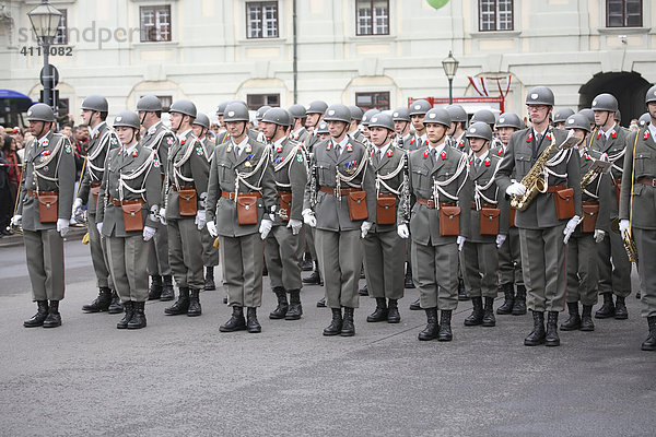 Militärmusiker am Heldenplatz in Wien  Österreich