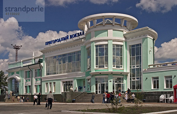 Hauptbahnhof von Omsk  Omsk an den Flüssen Irtisch und Omka  Omsk  Sibirien  Russland  GUS  Europa