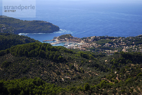 Port de Soller  Blick vom Mirador de Ses Barces  Mallorca  Spanien