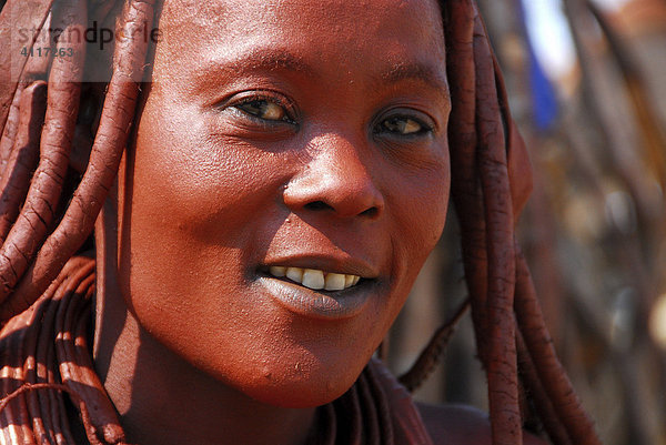 Himba-Frau  Purros  Kaokoveld  Namibia