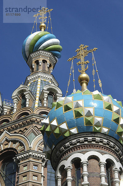 Bunte Kuppeln der Erlöserkirche (Spas na Krovj)  St. Petersburg  Russland