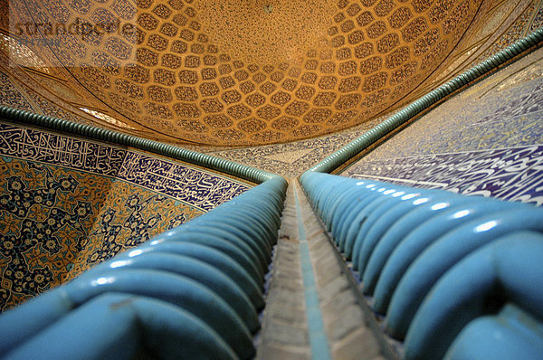 Kuppel der Scheich Lotfollah-Moschee am Meidan-e Imam (Imams-Platz) von innen  Isfahan  Iran