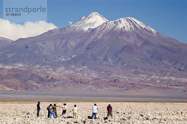 Salzsee Salar de Atacama  Atacama-Wüste  nördliches Chile  Südamerika