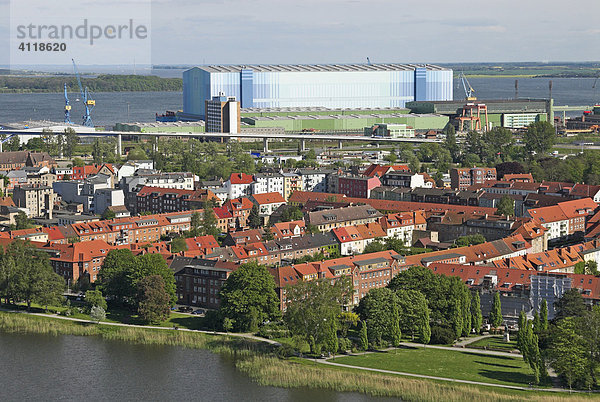 Gebäude der Volkswerft  Hansestadt Stralsund  Mecklenburg-Vorpommern  Deutschland  Europa