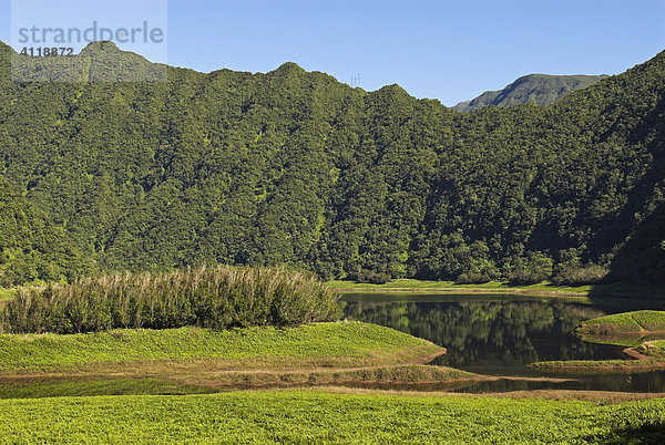 Bergwelt am Grand Etang  Insel La Reunion  Frankreich  Afrika