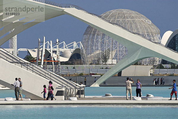 Stadt der Künste und Wissenschaften des Architekten Santiago Calatrava  Stadt Valencia  Spanien  Europa