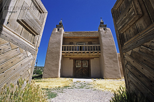 Kirche San Jose de Gracia in Trampas an der High Road zwischen Santa Fe und Taos  New Mexico  USA  Amerika